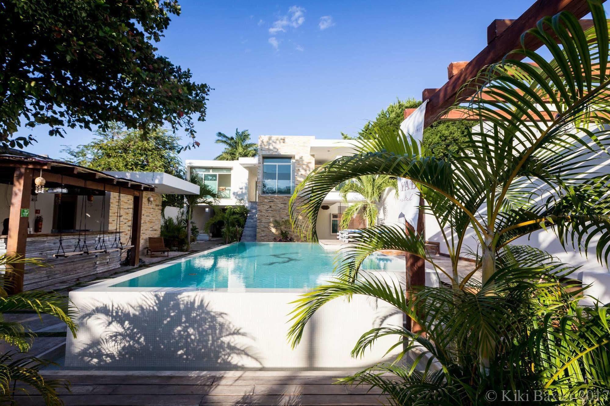 Sayab Hostel Playa del Carmen Bagian luar foto